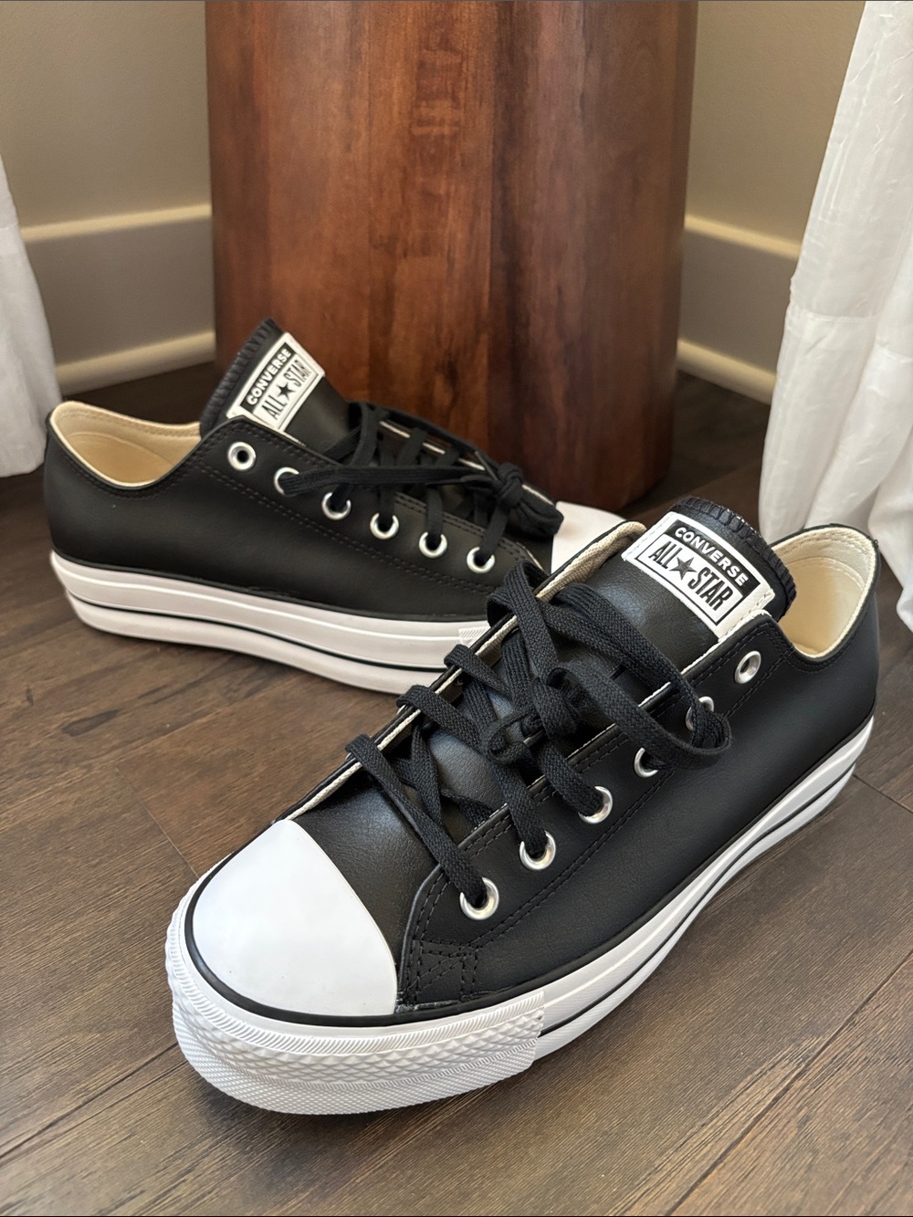 Converse All-Star leather upper Chuck Taylor,Low Top,,cushion insole,platform